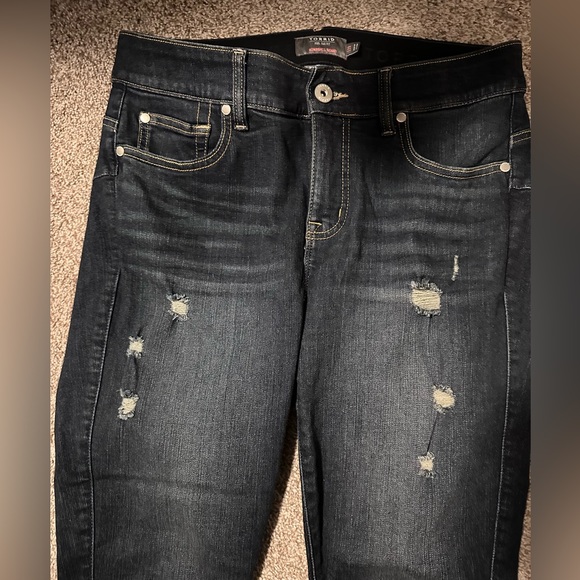 NWOT Torrid bombshell skinny raw hem super skinny - Picture 2 of 9